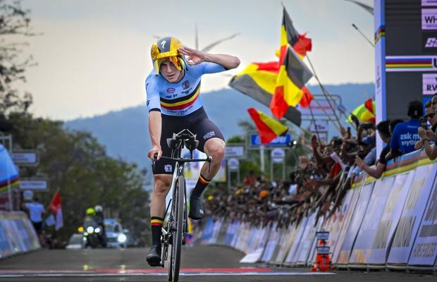 De neoprit! Remco Evenepoel, campion mondial la contratimp pentru a 3-a oară la rând: „Îmi doresc să mă bucur de acest succes”