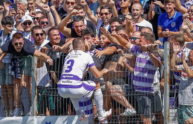 Investiții masive la Poli Timișoara pentru promovarea în Superligă » Dan Alexa: „Astea sunt salariile și primele de joc! Foarte bune!”