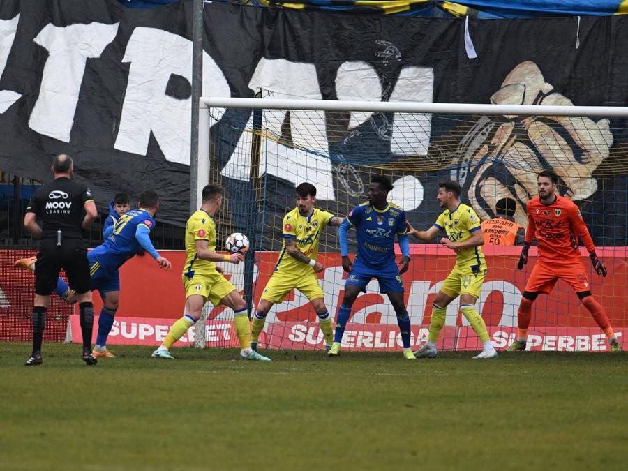 Suedezul trecut prin Superliga dezvăluie ce l-a uimit în România și solicită: „UE trebuie să se implice, ceva trebuie făcut la voi”