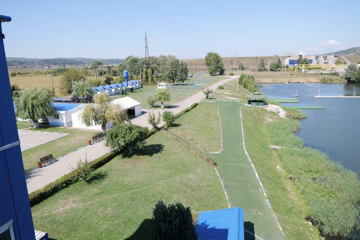 Am intrat în baza sportivă din România construită cu sprijinul lui Ion Iliescu: „Specialiștii spun că e a treia din lume” » Legătura cu fostul președinte