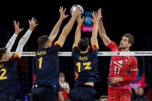 România - Franța, meci uriaș în „sferturile” Europeanului! Campioana olimpică evoluează mai bine și în setul secund