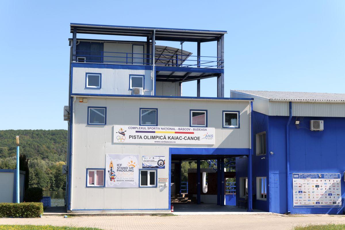 Am intrat în baza sportivă din România construită cu sprijinul lui Ion Iliescu: „Specialiștii spun că e a treia din lume” » Legătura cu fostul președinte