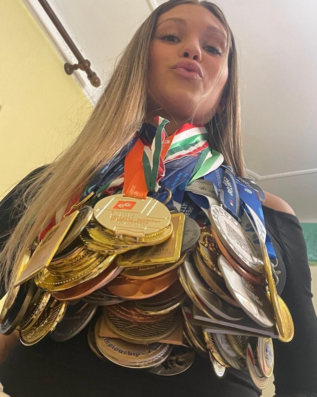 Sarah Rizea, înotătoarea cu părinți români, aleasă Miss Italia 2026! » „Tatăl meu, Marian, e tâmplar”