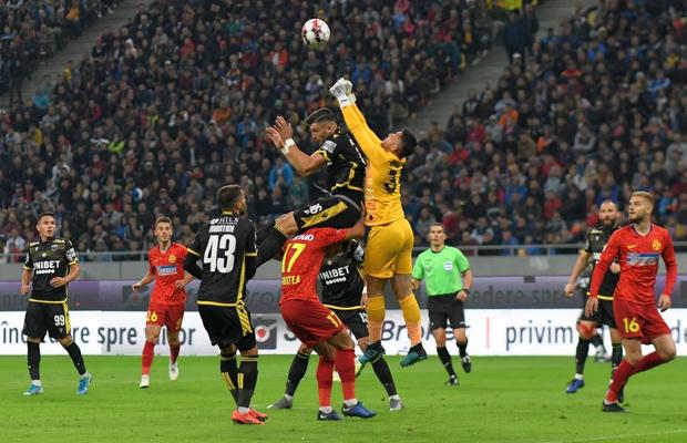 10 statistici la final de tur în Liga 1 » FCSB are cei mai mulți jucători utilizați + cine este jucătorul care a marcat pentru două echipe
