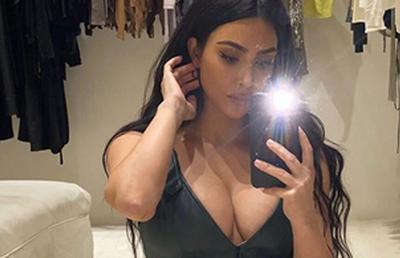 GALERIE FOTO Kim Kardashian la 40 de ani: cele mai controversate imagini cu ea goală!