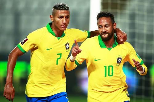 Richarlison (stânga) și Neymar // foto: Guliver/gettyimages