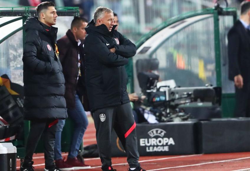Dan Petrescu (52 de ani) a atins două subiecte delicate în timpul conferinței de presă: arbitrajele din Liga 1 și campania de transferuri incompletă.