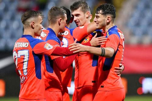 FCSB a solicitat amânarea meciului cu Farul // foto: Imago Images
