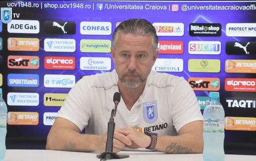 Laurențiu Reghecampf (46 de ani), antrenorul oltenilor, și-a felicitat rivala pentru jocul prestat și a oferit detalii despre conflictul de la final.