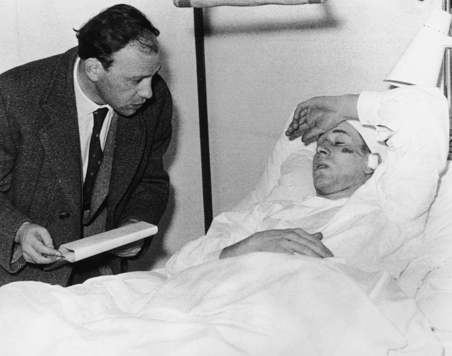 Sir Bobby Charlton, două momente care i-au marcat viața! La 20 de ani, scos dintr-un avion în flăcări » Și cearta de 42 de ani cu fratele său Jack: „Nici nu vreau să știu de el”