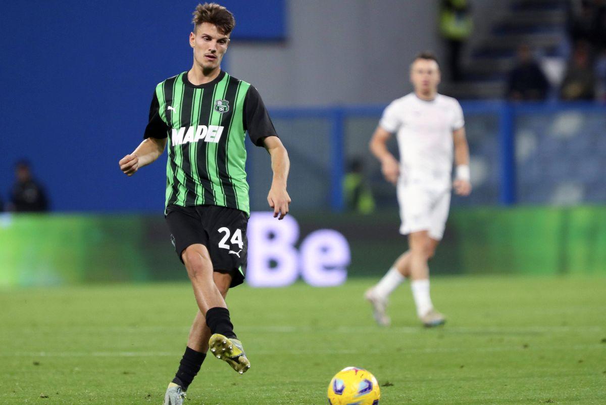 Daniel Boloca a fost titular în Napoli - Sassuolo » Românul a provocat penalty-ul din care campioana a deschis scorul