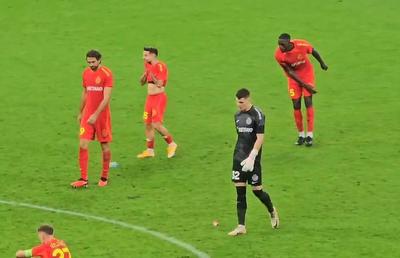 Prăbușiți! Cum au reacționat jucătorii de la FCSB, imediat după egalul cu Voluntari + gestul făcut de Dawa în direcția lui Băluță