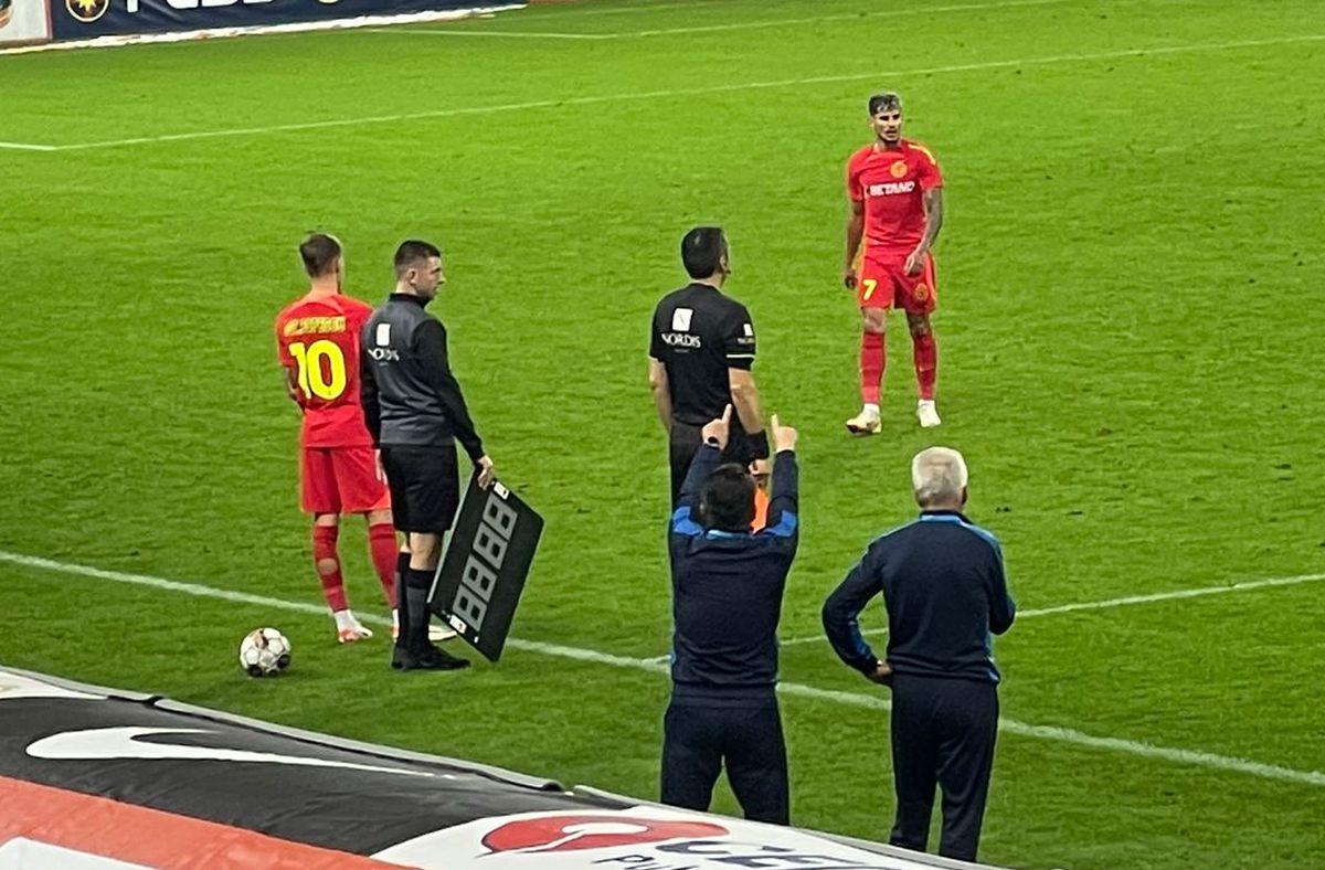 De ce a fost înlocuit Florinel Coman în prima repriză din FCSB - FC Voluntari
