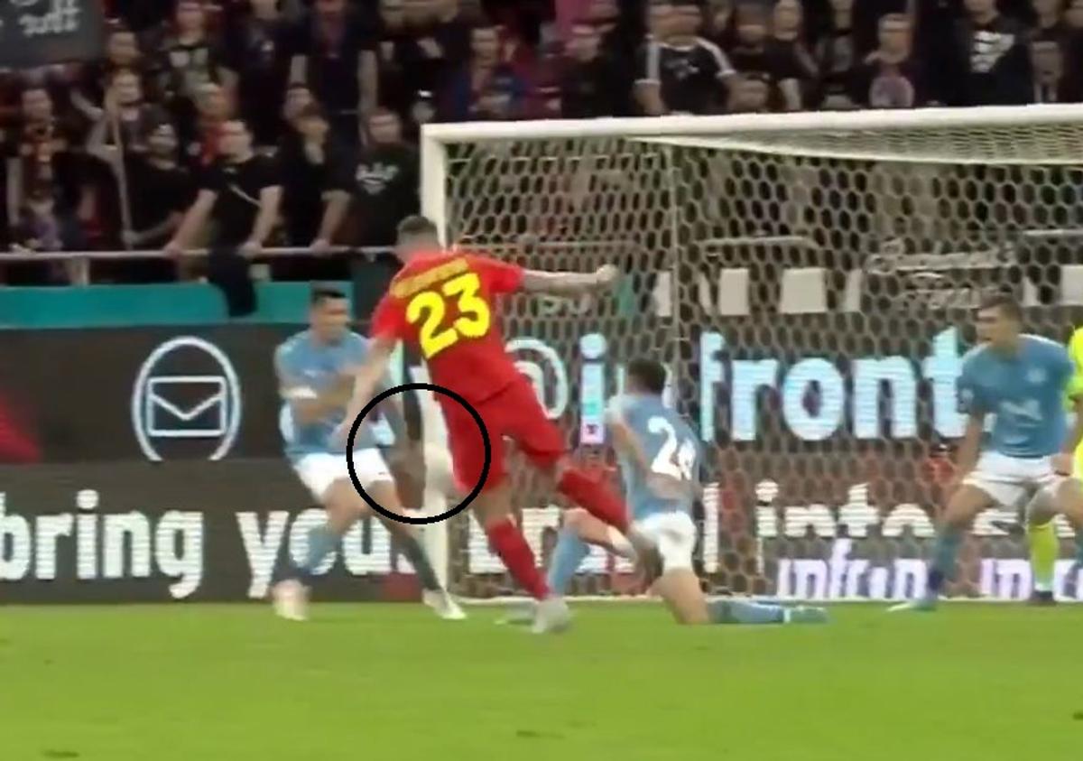 Florin Răducioiu crede că FCSB ar fi trebuit să primească penalty în finalul meciului: „Uitați-vă unde are mâna, ce naiba! E 11 metri clar”