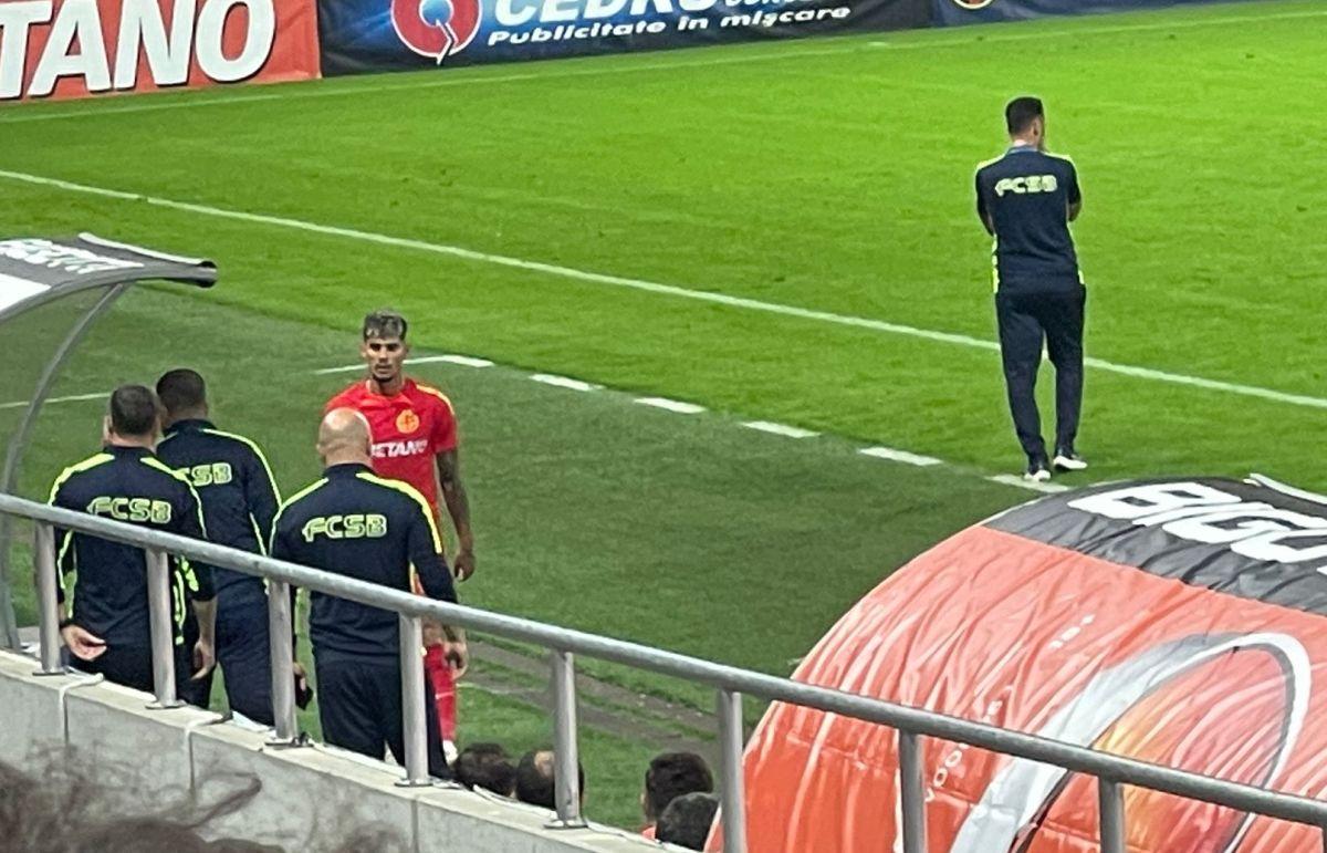 Florinel Coman s-a accidentat în prima repriză din FCSB - FC Voluntari