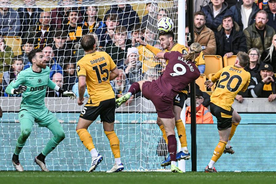 Manchester City a câștigat abia în prelungiri (2-1) pe terenul lui Wolverhampton și pentru că Erling Haaland nu mai înscrie / Foto: Imago Record negativ pentru Erling Haaland » Golgheterului norvegian all-time nu i s-a mai întâmplat în campionat!