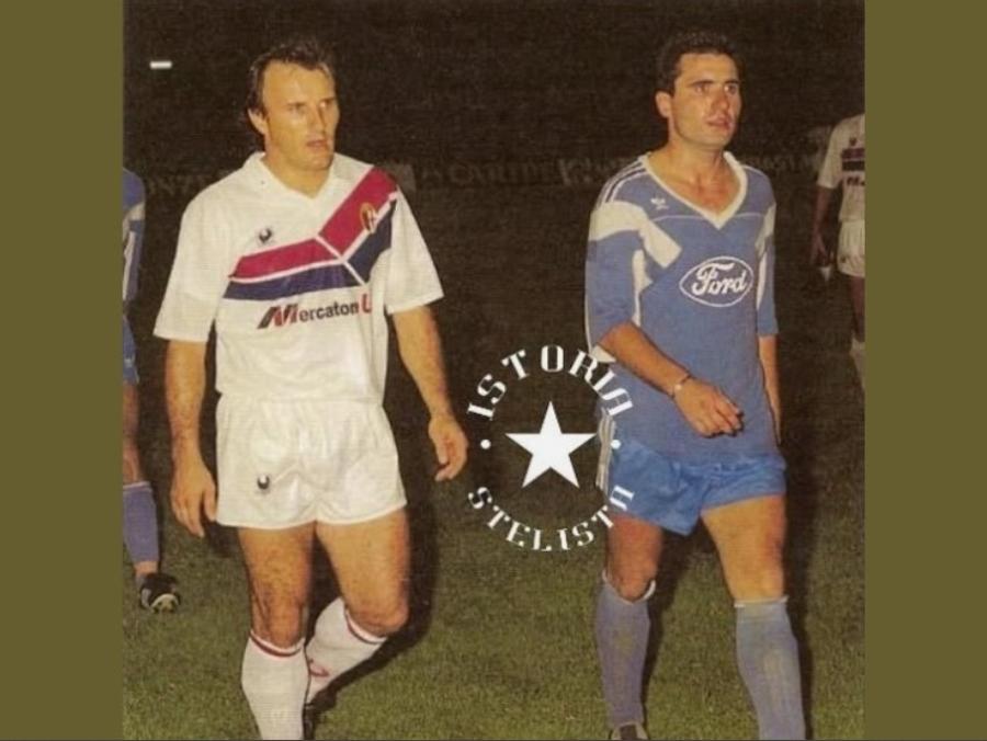 Imagine cu Gică Hagi în tricoul Stelei în Pescara Cup din august 1989 / Foto: Facebook Istoria stelistă Amintiri de dinaintea Revoluției: 13.215 zile de la duelul cu Bologna » Turneul estival la care au fost roș-albaștrii
