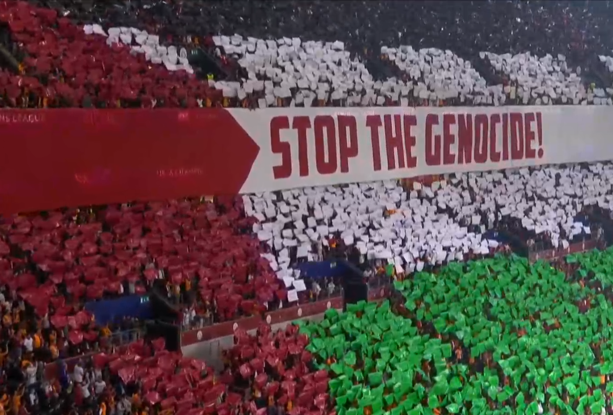 Scenografie pro-Palestina la meciul din Liga Campionilor: „Opriți genocidul!”