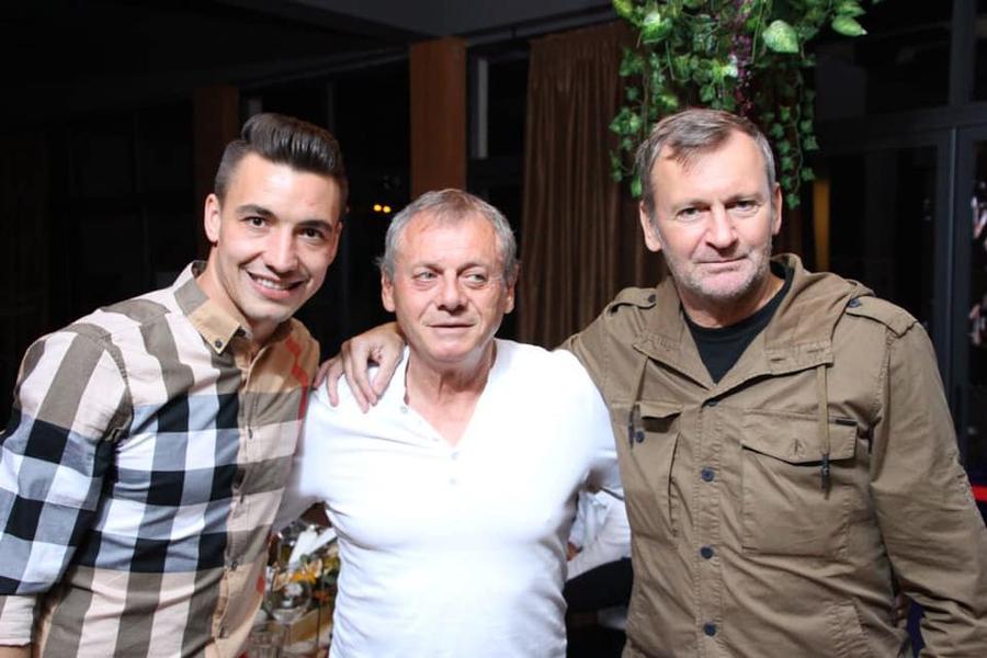 Mateiu alături de Balaci și Craioveanu, cu numai câteva zile înainte ca ”Marele Blond” să se stingă, în urmă cu 7 ani. Foto: facebook/alexandrumateiu La 400 de meciuri în Liga 1, mărturisește: „Asta voi regreta până la moarte” + „Rotaru a venit nervos în vestiar și m-a amendat cu 2.000 de euro”