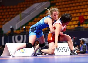 România participă cu 10 sportivi la Campionatele Mondiale de lupte de la Astana
