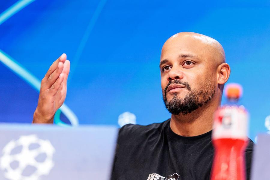 Vincent Kompany / Foto: Imago Jurgen Klopp s-a luat de Kompany: „N-am înțeles ce face Bayern” » Replica belgianului