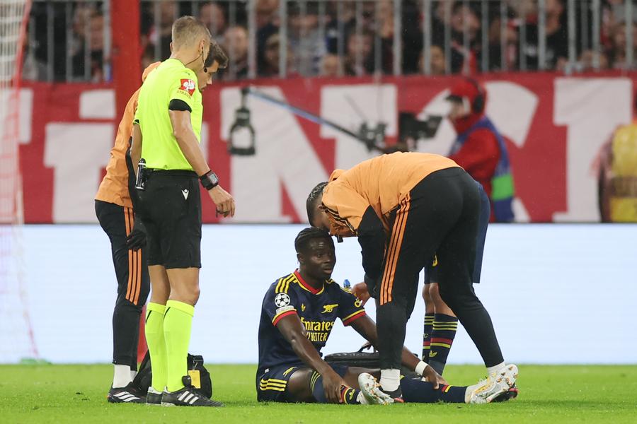Bukayo Saka a ieșit accidentat/ Foto: Getty Harry Kane este de neoprit! » S-a apropiat de recordul lui Cristiano Ronaldo în Liga Campionilor