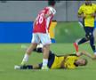 Darius Olaru s-a accidentat în Royale Union SG - Hapoel Beer Sheva / FOTO: captură @Prima Sport