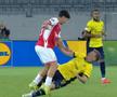 Darius Olaru s-a accidentat în Royale Union SG - Hapoel Beer Sheva / FOTO: captură @Prima Sport