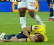 Darius Olaru s-a accidentat în Royale Union SG - Hapoel Beer Sheva / FOTO: captură @Prima Sport
