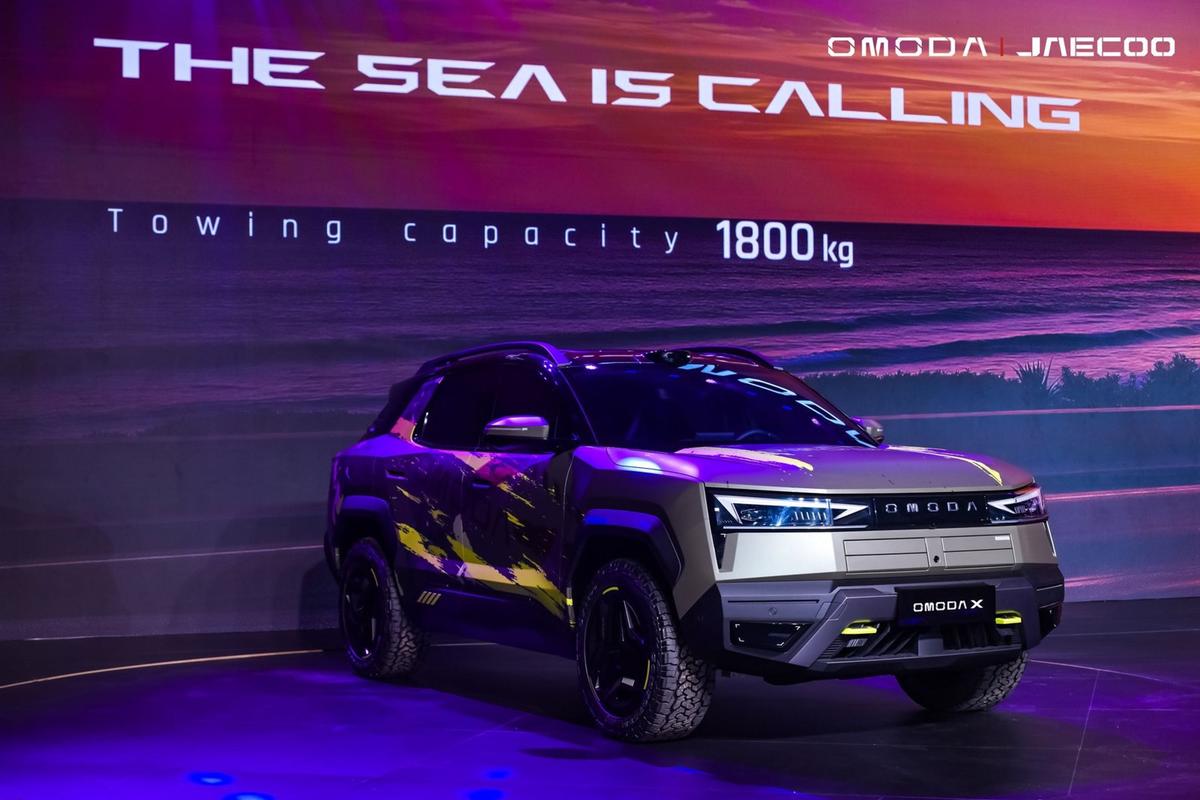 Chinezii amenință Dacia: imaginile cu noul model „au scăpat” pe internet » Șeful Dacia a reacționat imediat