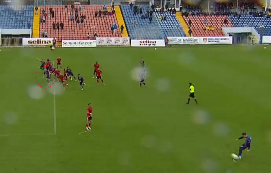 A început etapa 11 în Liga 2: FC Bihor - CSM Reșița a fost primul meci al rundei: eșec pentru Dorinel Munteanu
