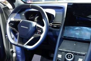 Chinezii amenință Dacia: imaginile cu noul model „au scăpat” pe internet » Șeful Dacia a reacționat imediat
