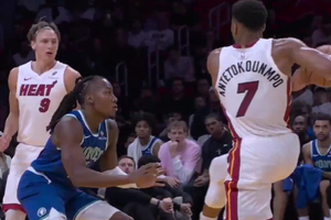 Abaterile de pași, tot mai frecvente în NBA! Arbitrii par să fie fără reacție