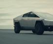 Elon Musk a prezentat Tesla Cybertruck! Moment PENIBIL: i-au explodat geamurile când Musk făcea un experiment de rezistență! Cât costă și ce autonomie are pick-up-ul