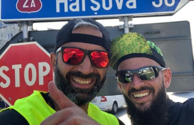 FOTO Aventură în alergare » Ștefan Tudor și Mihai Nenciu au plecat de pe plaja din Mamaia și au ajuns în vârf de munte după un ultramaraton inedit, care a durat 7 zile