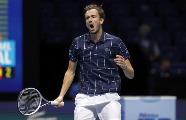 Rafa Nadal clachează în semifinale! Daniil Medvedev, în finala Turneului Campionilor după aproape 3 ore de tenis excelent