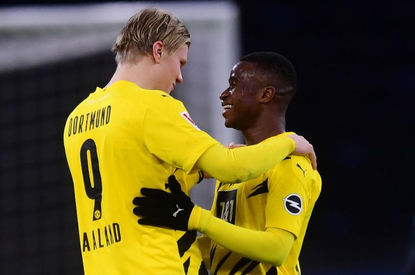 Youssoufa Moukoko a prins ultimele 5 minute din Hertha Berlin - Borussia Dortmund, scor 2-5, și a devenit cel mai tânăr debutant din istoria Bundesligii.