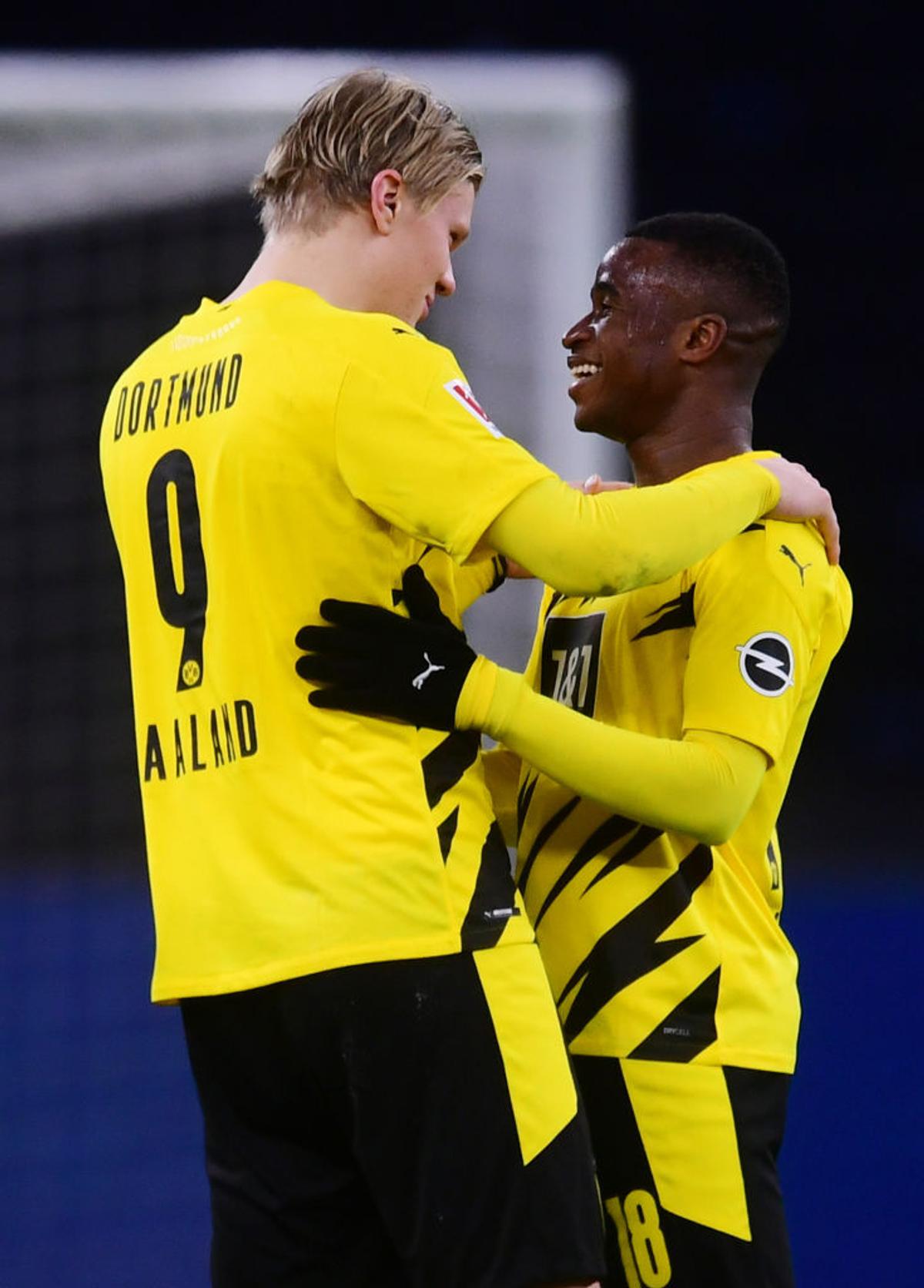 Youssoufa Moukoko, debut istoric în Bundesliga la 16 ani și o zi! Contracte fabuloase pentru noua stea a Borussiei Dortmund » Vârsta e pusă sub semnul întrebării