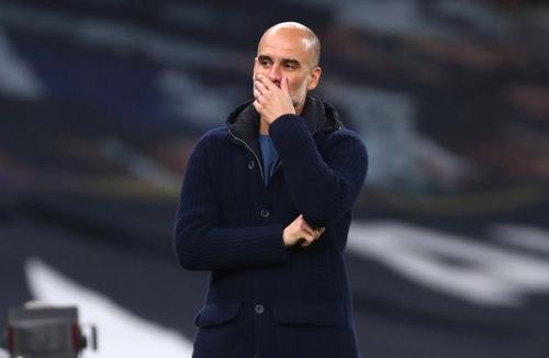 Josep Guardiola e tot mai îngrijorat, după ce Manchester City a pierdut și derby-ul cu Tottenham, scor 0-2. Foto: Guliver/GettyImages