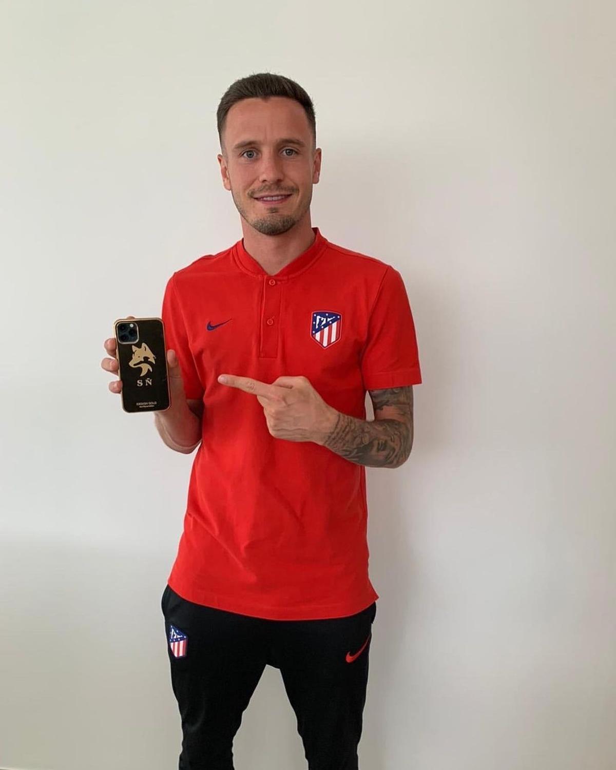 Telefoanele care au cucerit vedetele » Pe ce au cheltuit Neymar și Messi câte 5.000 de lire sterline: „Un produs incredibil”