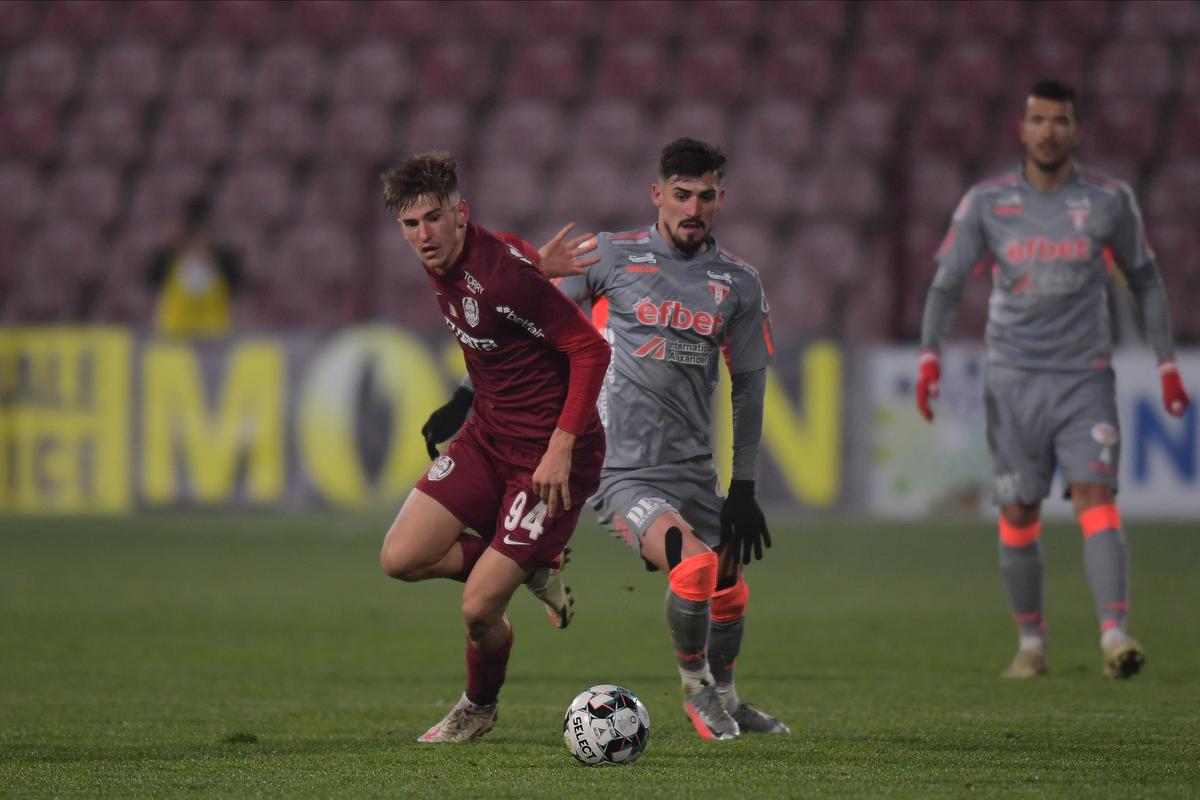 CFR Cluj - UTA 0-1. Ioan Hora, omul meciului: „Un rezultat enorm, extraordinar!” + Concluziile lui Balint