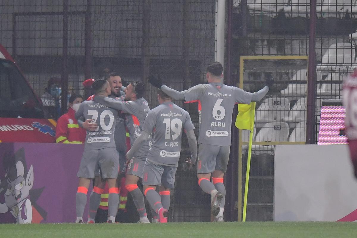 CFR Cluj - UTA 0-1. Ioan Hora, omul meciului: „Un rezultat enorm, extraordinar!” + Concluziile lui Balint