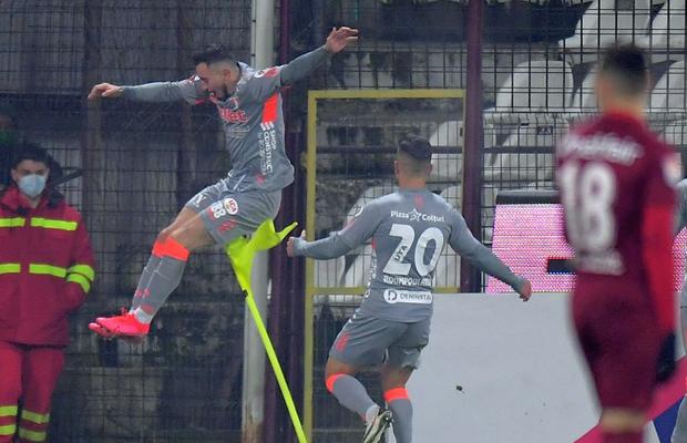 CFR Cluj - UTA 0-1. Ioan Hora, omul meciului: „Un rezultat enorm, extraordinar!” + Concluziile lui Balint