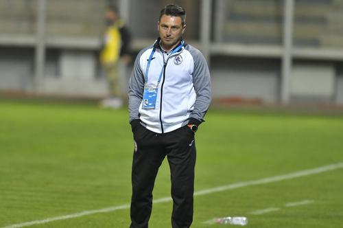 CS Mioveni a învins-o pe Gaz Metan în prima etapă a returului, scor 1-0. Ilie Poenaru, antrenorul medieșenilor, e extrem de dezamăgit de jocul echipei sale.