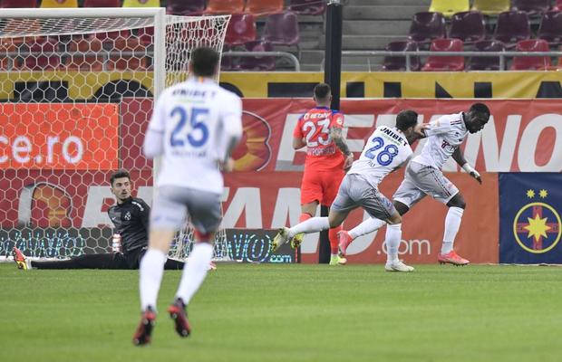 Cum a fost „amețită” FCSB din 3 pase: „Șut și Miron, eliminați ușor”