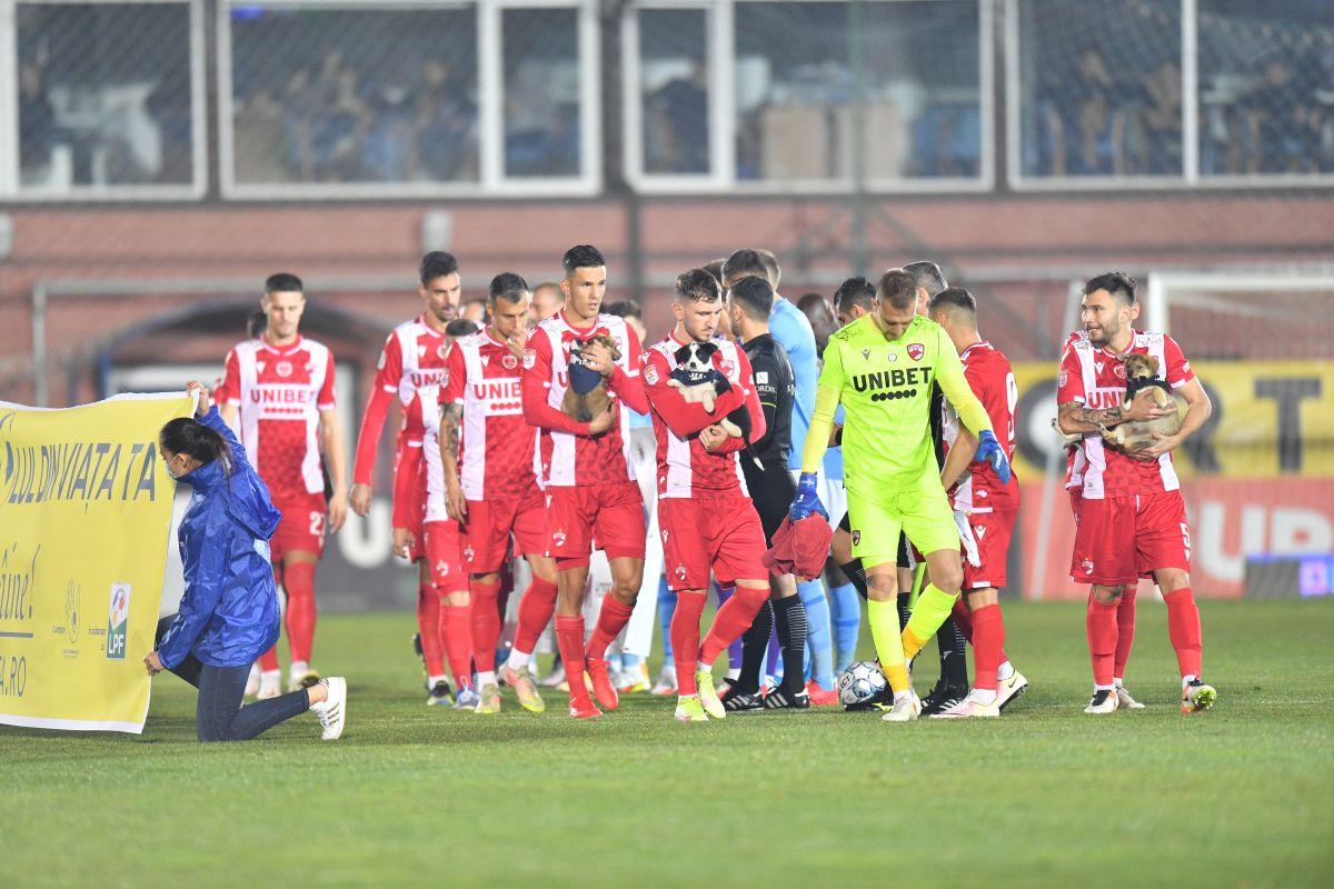 Debut de coșmar! Noul jucător al lui Dinamo a gafat la ambele goluri » Rednic l-a schimbat