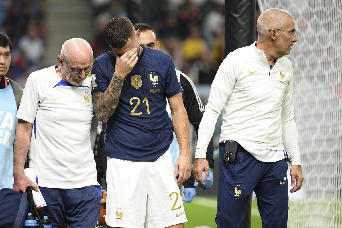 Dublă lovitură pentru Franța » Deschamps și-a pierdut un titular imediat după golul Australiei