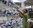 70% din mingile din lume sunt produse într-un singur orășel din Pakistan! O mare parte dintre ele sunt cusute manual