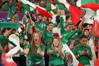 Fanii mexicani au creat cea mai spectaculoasă atmosferă de la CM 2022 » Trimișii GSP prezenți pe stadion, impresionați de publicul de la meciul cu Polonia