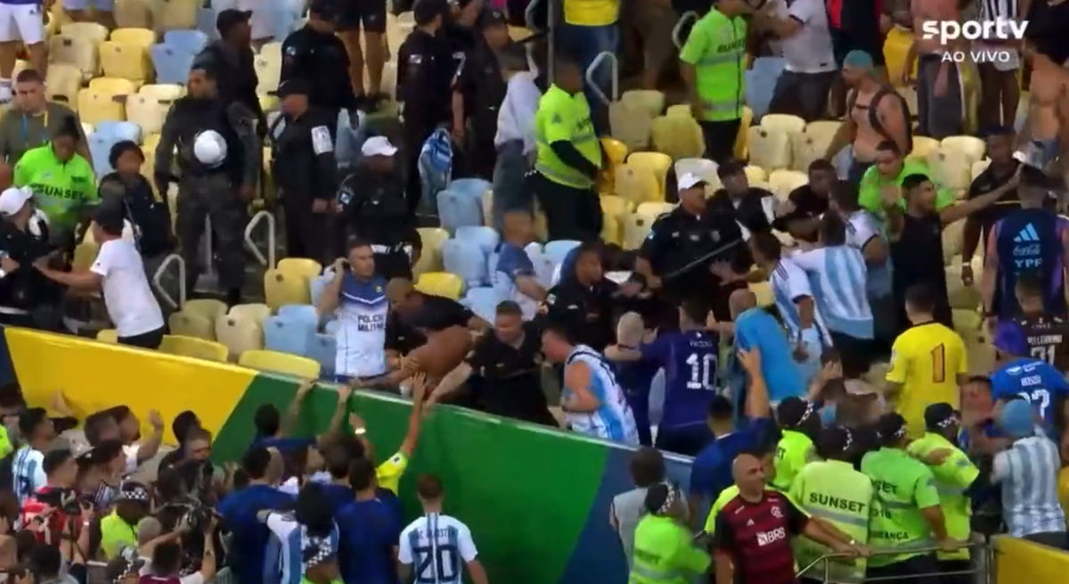 Scene violente la Brazilia - Argentina!